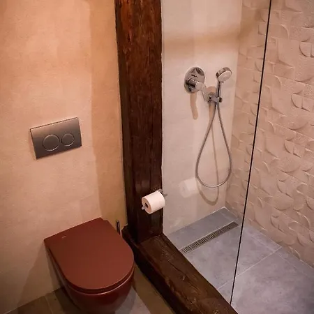 Apartment Cista Desetka! - Sa Garaznim Mestom