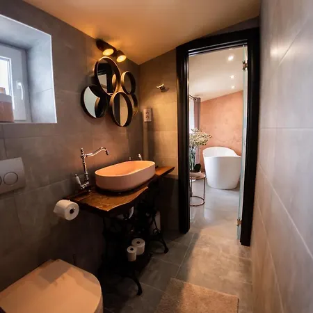 Cista Desetka! - Sa Garaznim Mestom Novi Sad