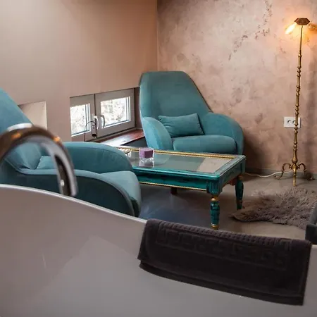 Cista Desetka! - Sa Garaznim Mestom Apartment *